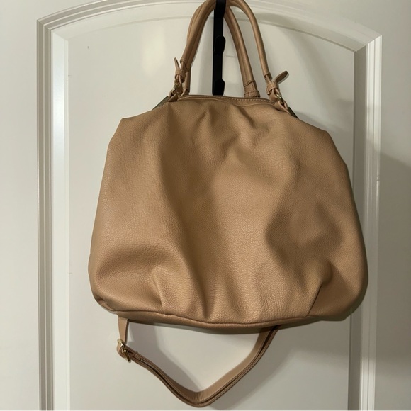 ⭐️BOGO 50% off ⭐️ Nordstrom Tan Leather Purse - Picture 6 of 7